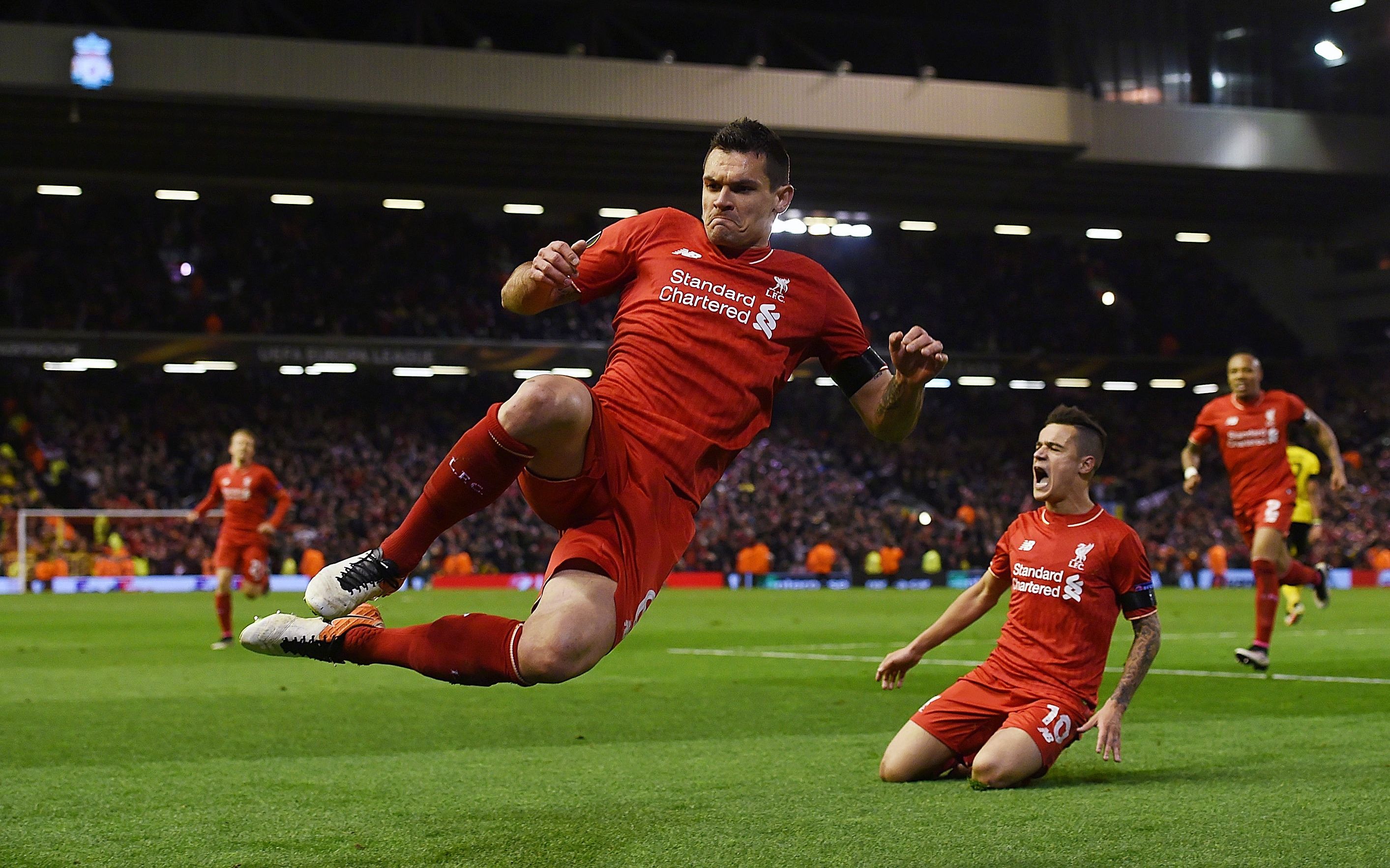 关于11年前的今天洛夫伦加盟利物浦，效力6年出战185的信息