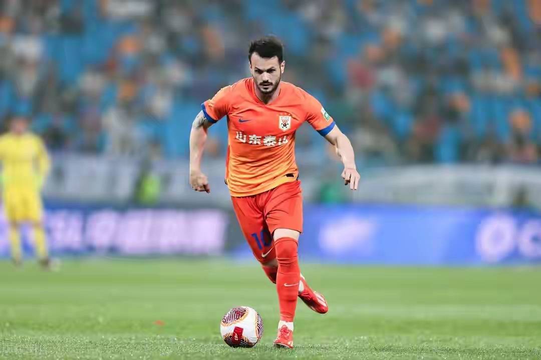 中超泰山外援卡扎伊什维利获本轮最佳帽子戏法助球队反弹的简单介绍