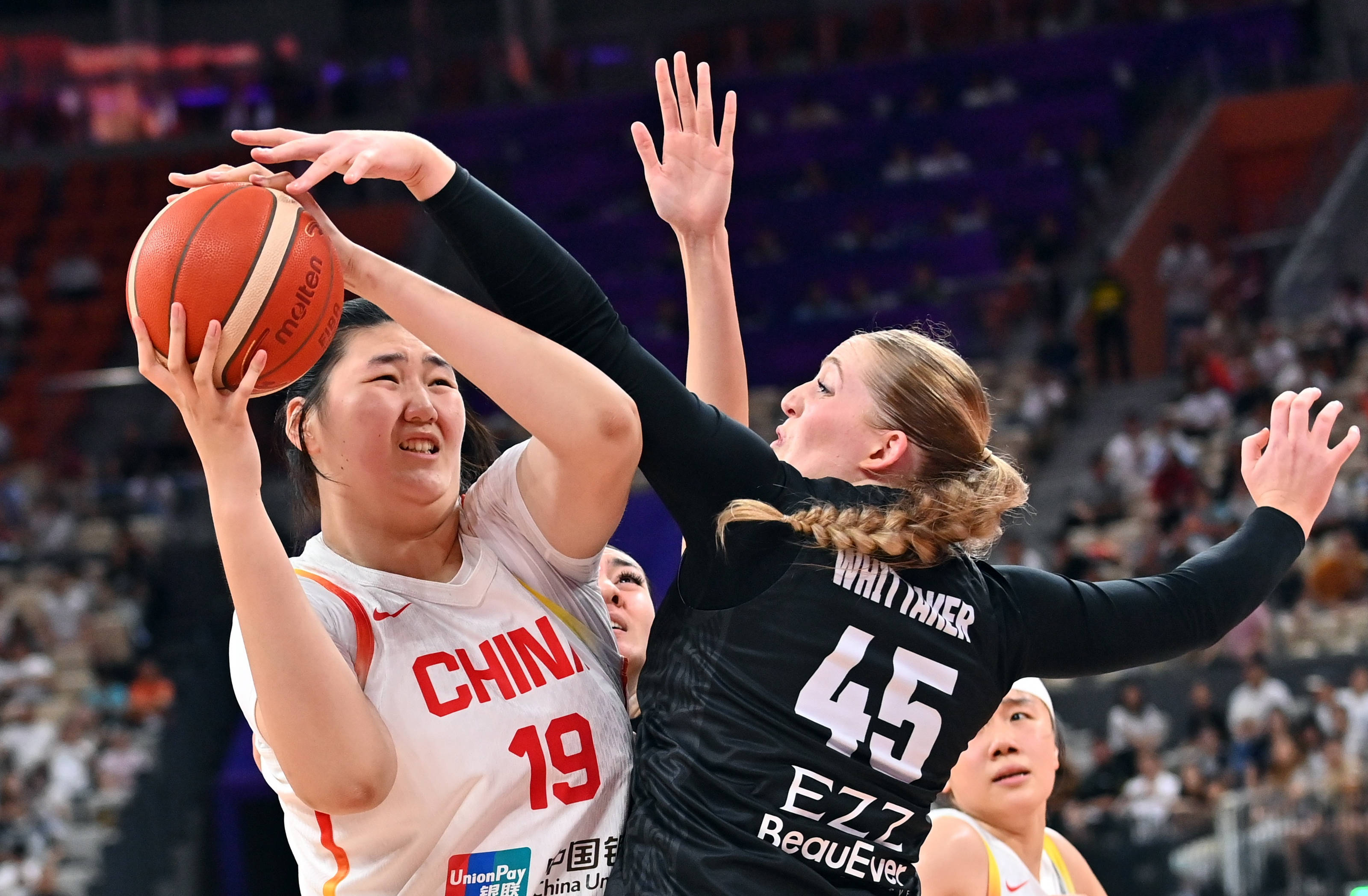 亚洲杯-中国女篮34分狂胜新西兰小组头名晋级4强