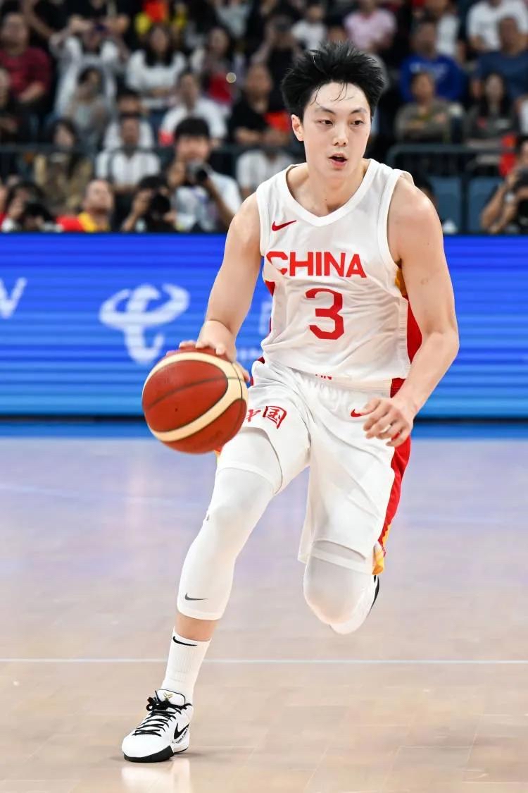 包含热身赛-廖三宁13+6+4中国男篮轻取波黑的词条