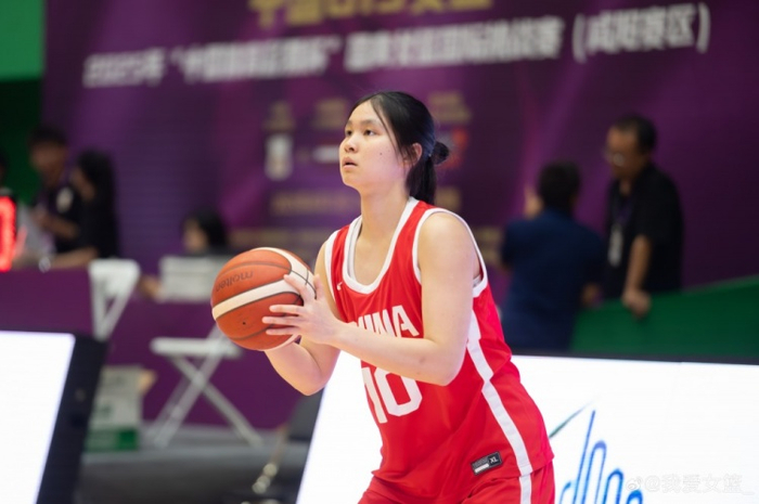 关于U19女篮世界杯-冉珂嘉25+16中国加时险胜捷克结束连败的信息