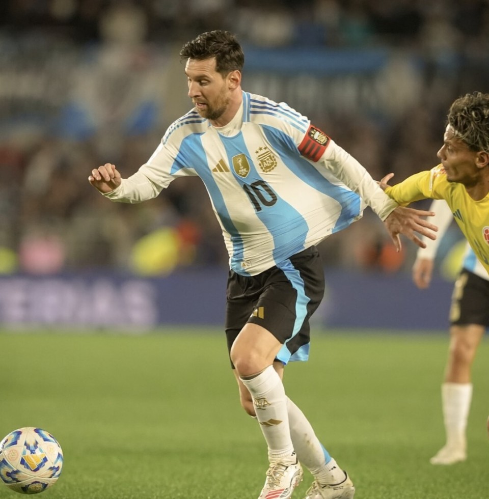 梅西罕见照片首次曝光