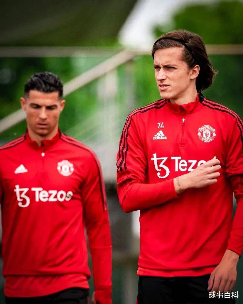 皇马官宣今夏第4签：5000万欧引进22岁A费+签6年曼联喜提1000万的简单介绍