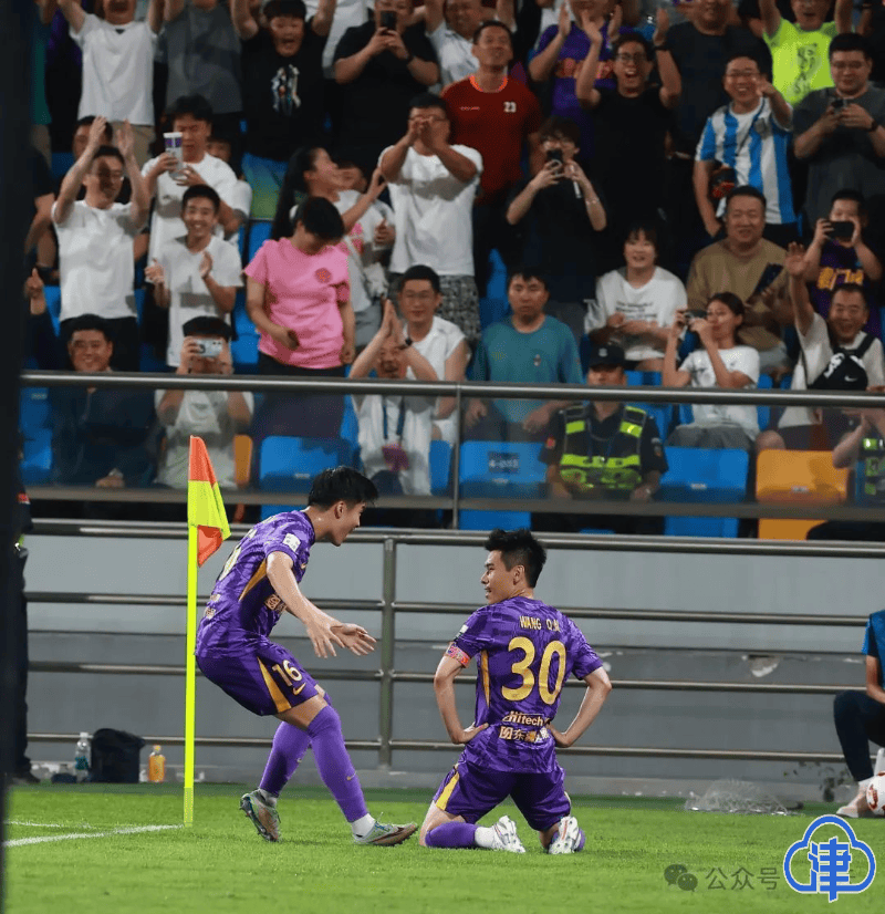 包含中超-阿代米破门韦世豪点射+红牌津门虎2-1双杀成都的词条 包含中超-阿代米破门韦世豪点射+红牌津门虎2-1双杀成都的词条