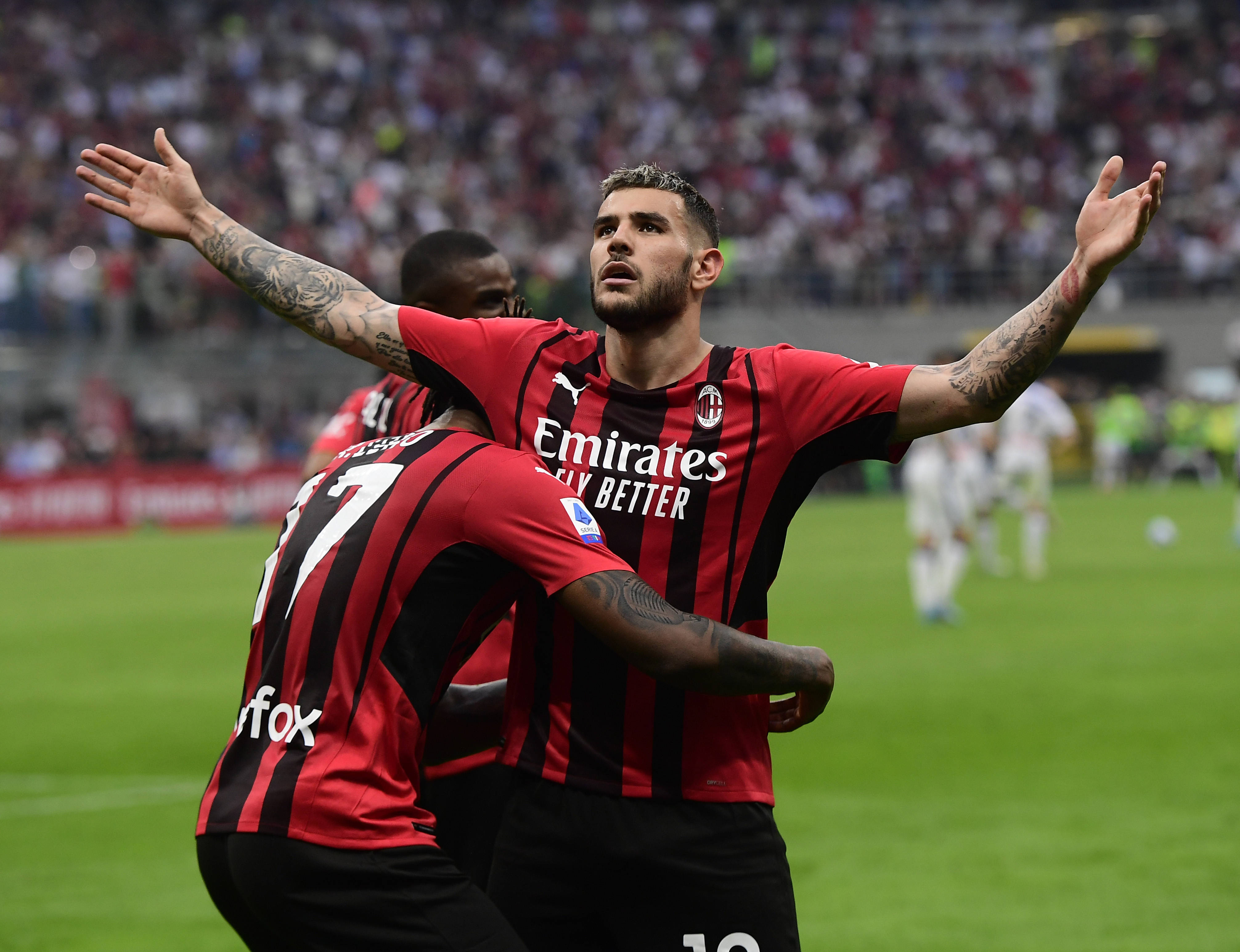 包含国际米兰——队史第一个三冠王，穆帅、国米天作之合的词条