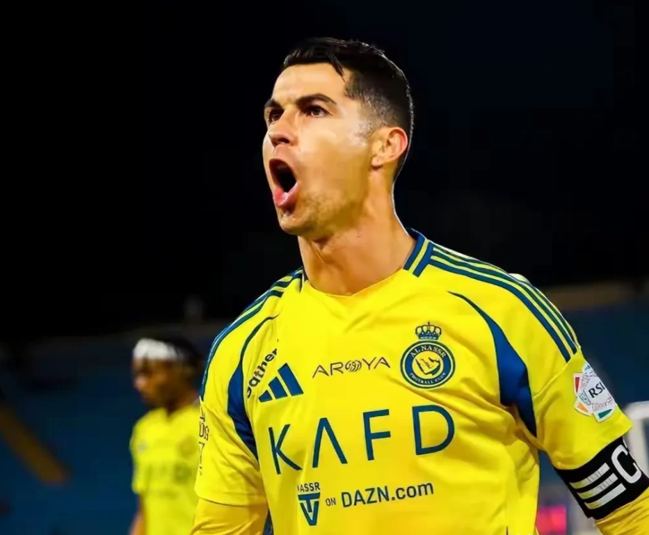 C罗打进职业生涯第956球刷新三大纪录：梅西望尘莫及的简单介绍