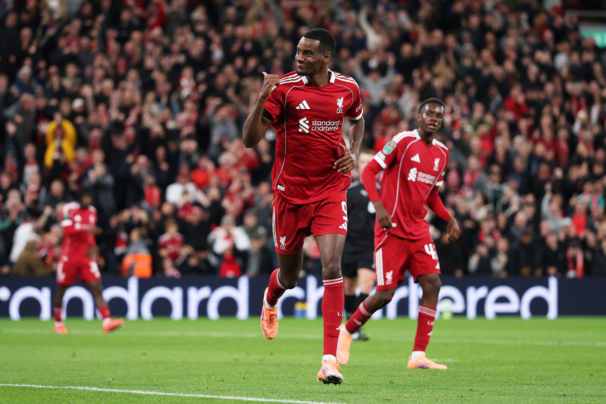 利物浦与埃基蒂克达成协议，已提出超7000万镑