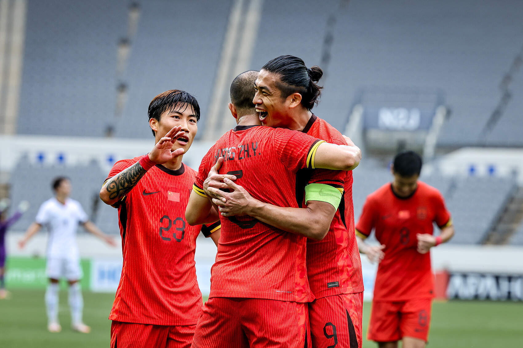 中国香港球员陈晋一已返回申花队无缘东亚杯对阵国足的简单介绍