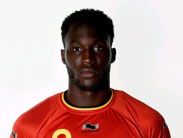 德布劳内亮相发布会，透露为何不去美国，直言转会与卢卡库有关的简单介绍