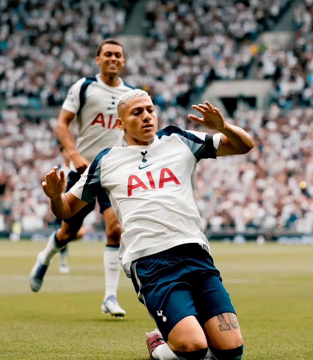 关于意甲有多穷？转播收入第一不如英超垫底，曼城球衣收入是三强总和的信息