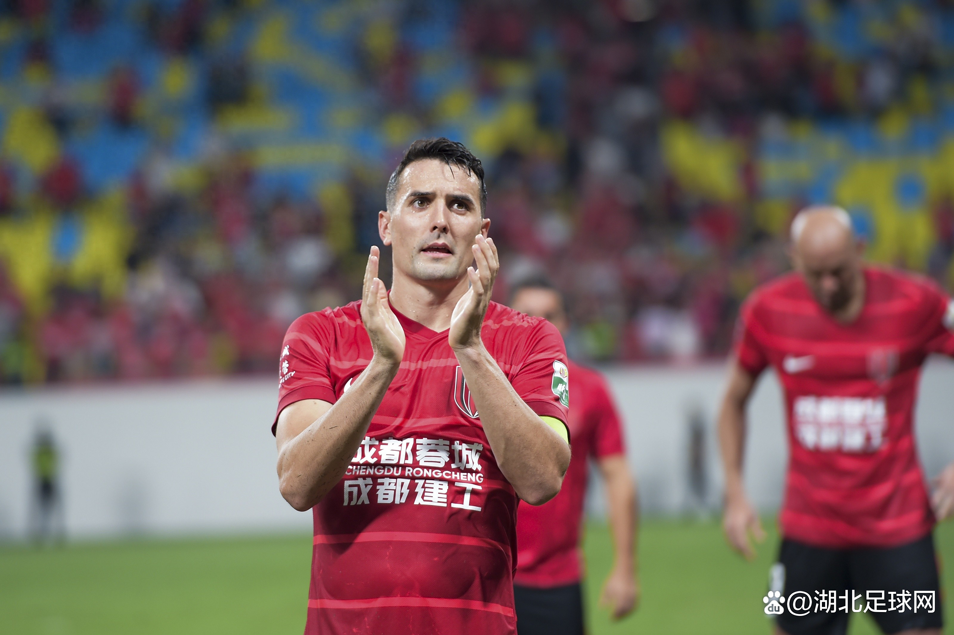 包含成都蓉城中甲第4冲超，3年亚冠4年争冠，这支球队凭的的词条