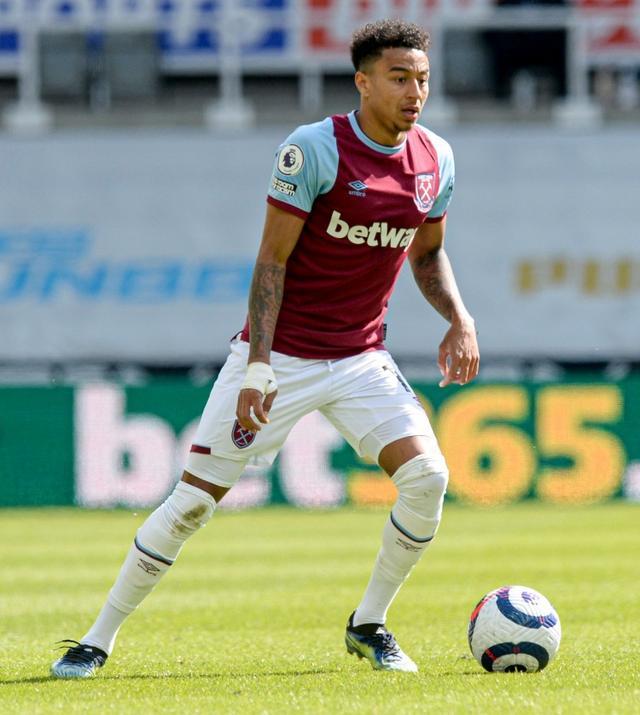 基恩：我更看重积分榜而不是赞美，曼联赢得难看但能赢很重要的简单介绍