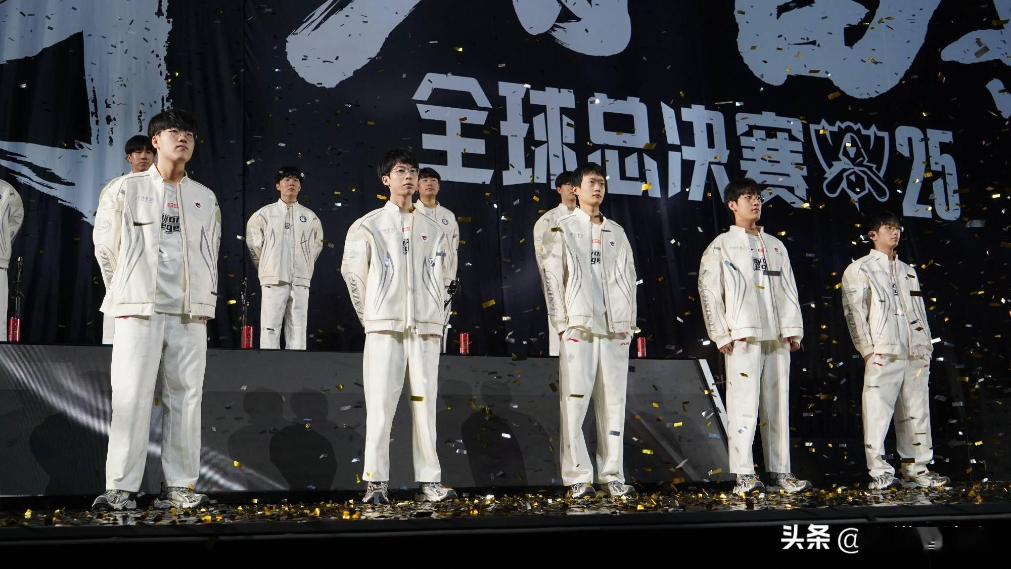 HLE打KOI不出意外HLE要小组第一出线了你想看HLE打AL还是HLE打BLG的简单介绍