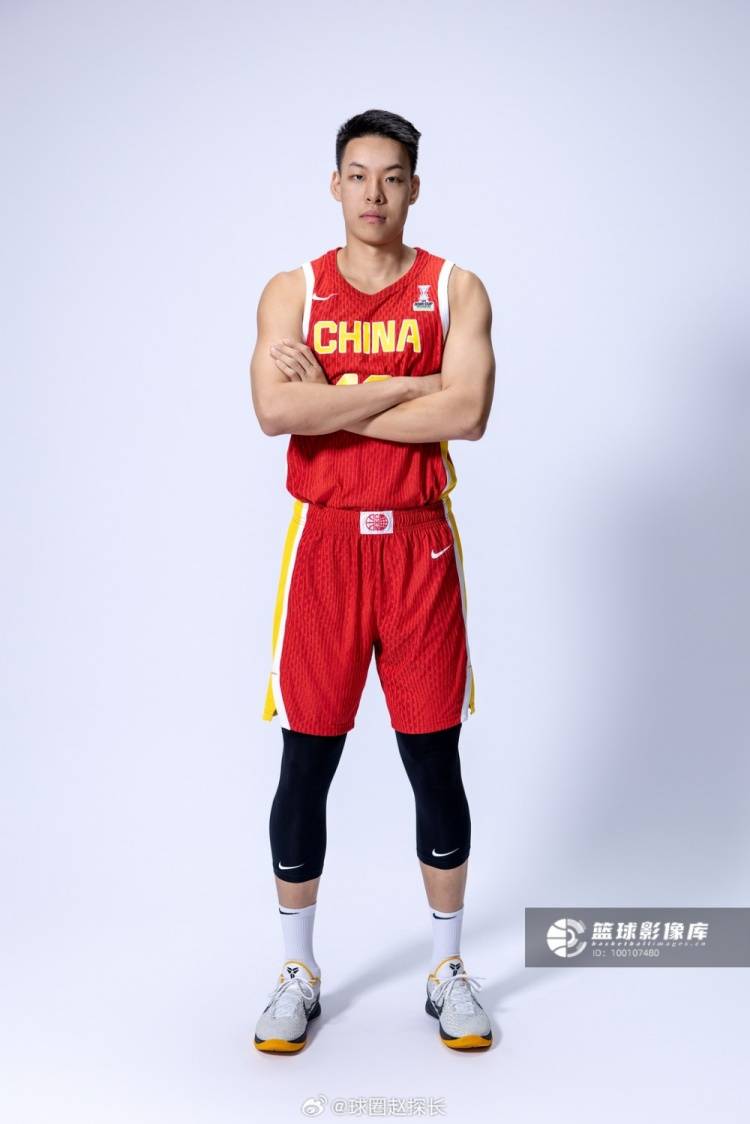 中国男篮84-76荷兰男篮，余嘉豪16+10，胡明轩13分的简单介绍