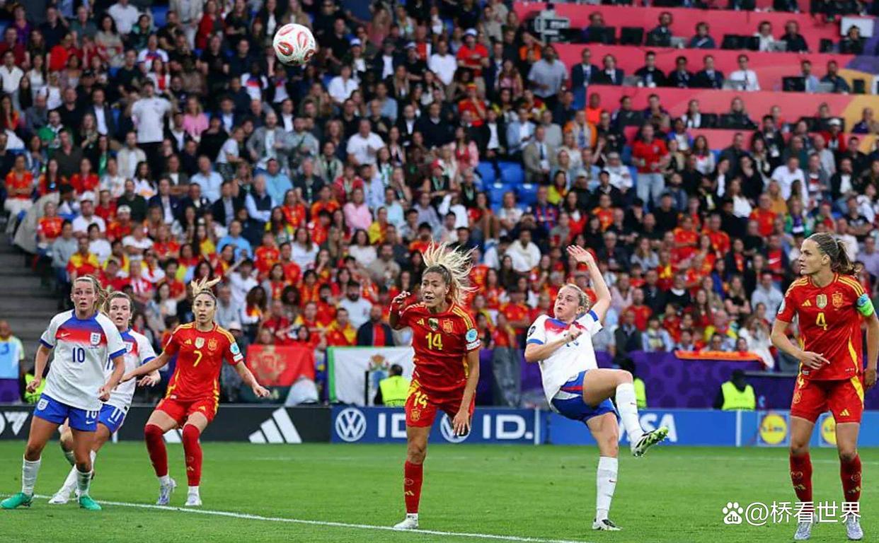 包含英格兰女足主力门将患有天生斜视欧洲杯屡次扑点救主的词条