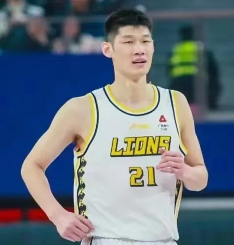 胡金秋孙铭徽各砍11分浙江广厦6人上双大胜深圳迎5连胜的简单介绍