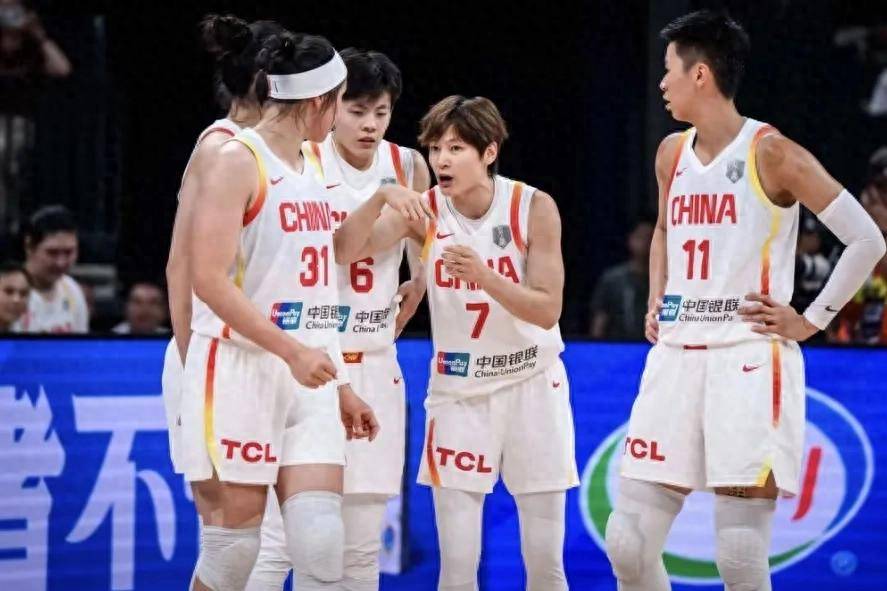 亚洲杯-女篮34分狂胜新西兰三连胜晋级4强的简单介绍