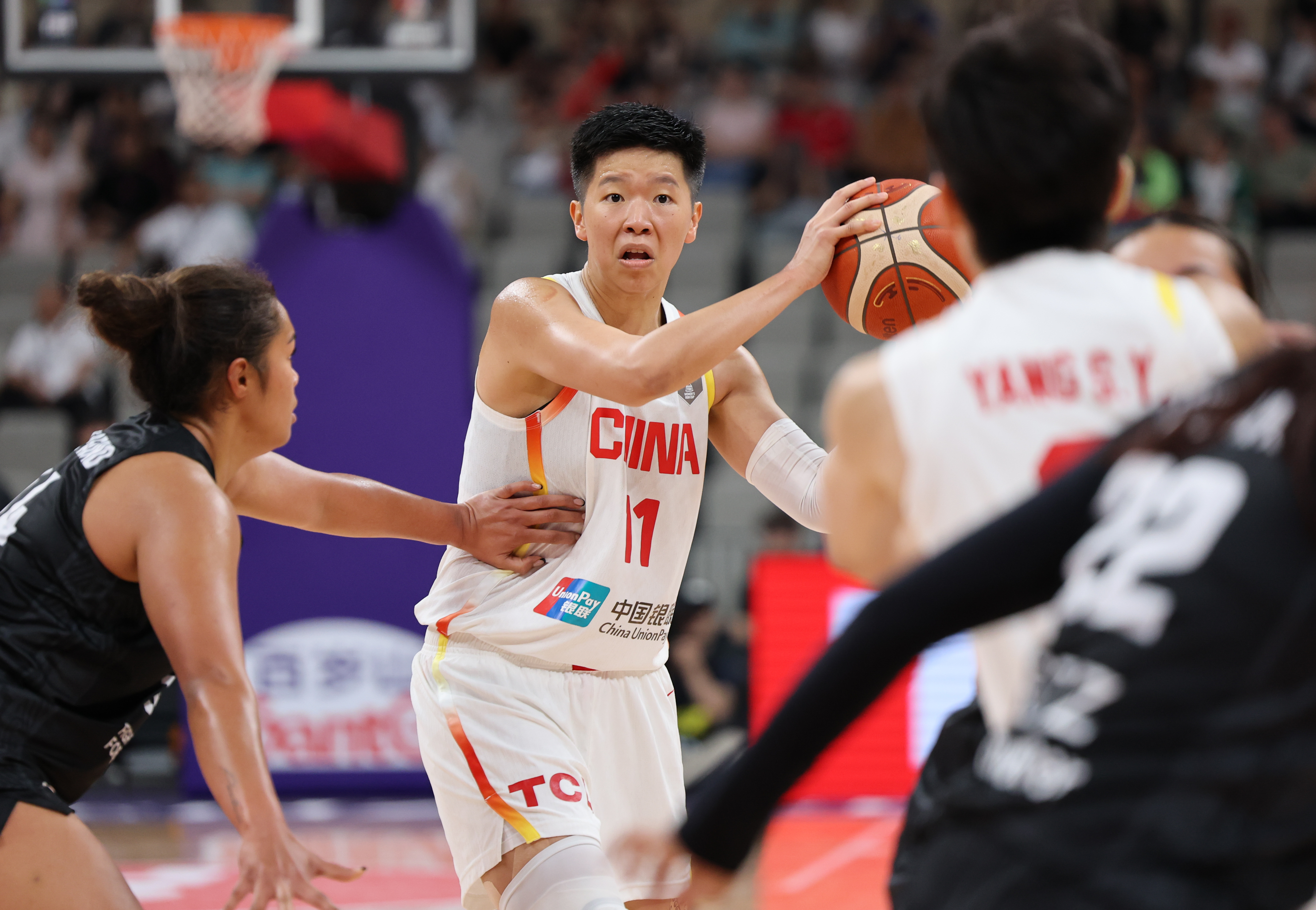 亚洲杯-女篮34分狂胜新西兰三连胜晋级4强的简单介绍