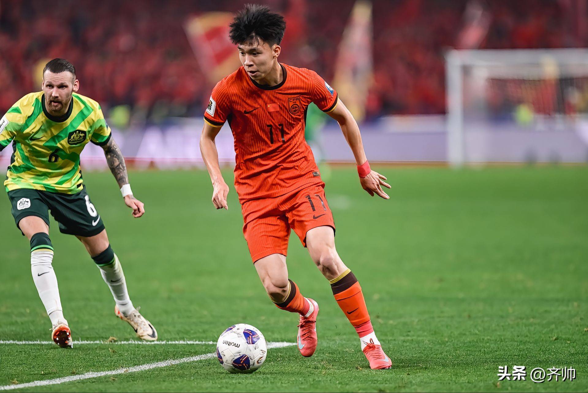 3场0球！王钰栋真比不了武磊？不传球张玉宁惹争议，成国足最大输家的简单介绍