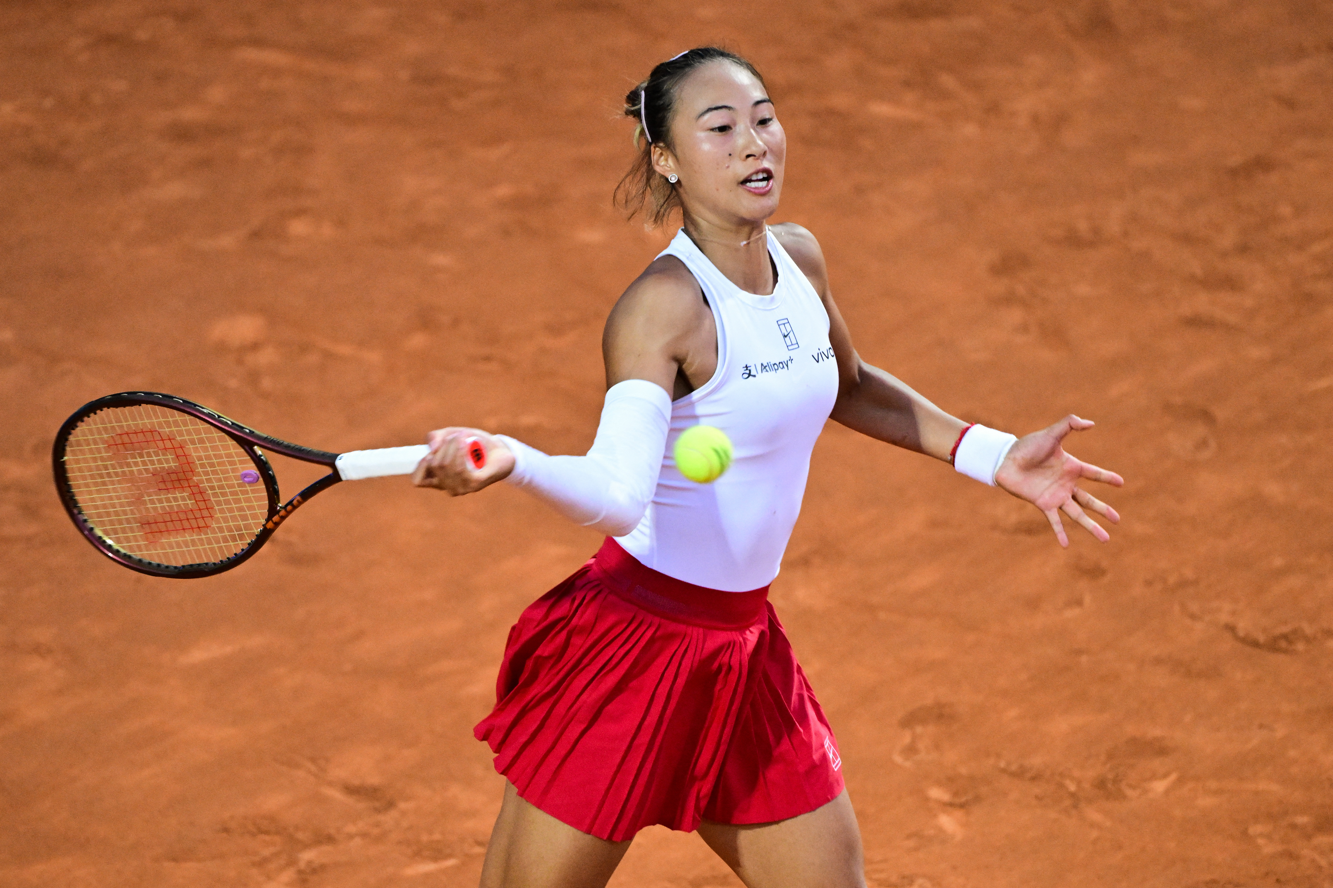 关于郑钦文退赛!曾回应升至世界第4:若有实力排名无所谓的信息