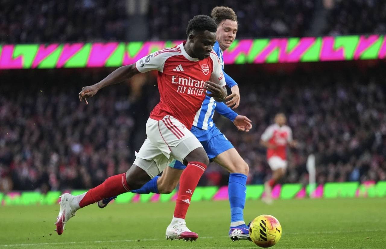 英超跨年争冠战，阿森纳主场难赢维拉，靠乌龙球致胜难以复制的简单介绍