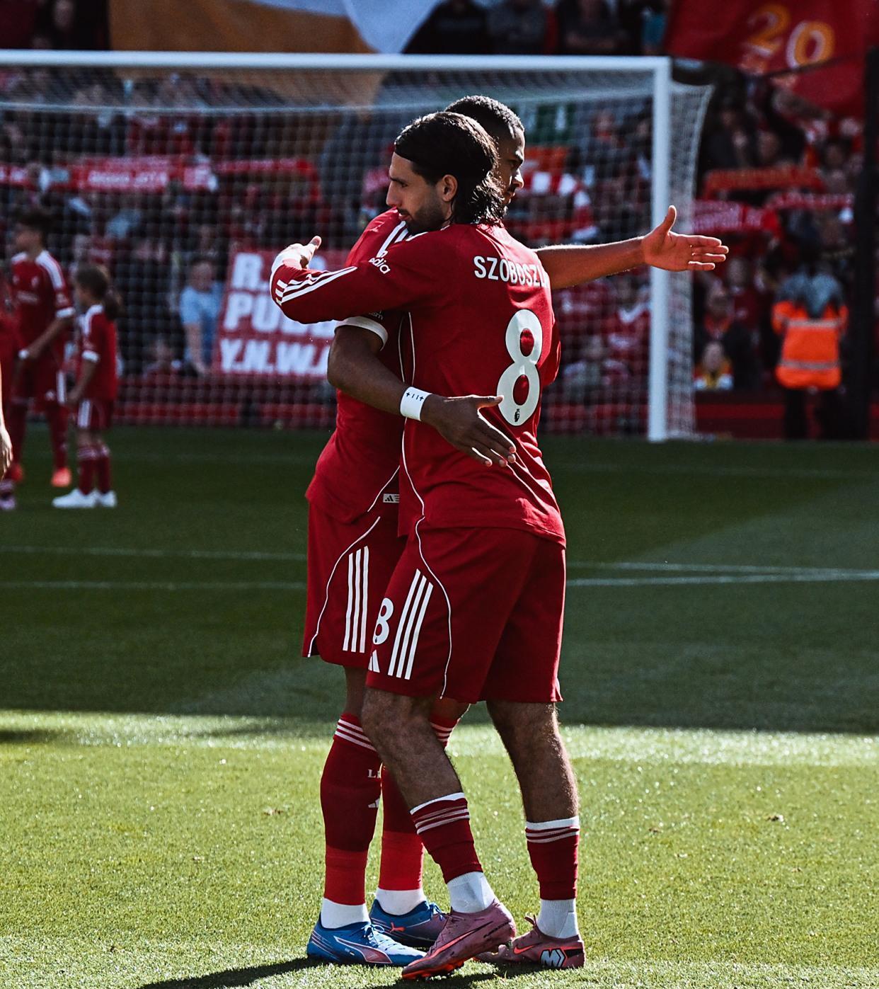 英超跨年争冠战，阿森纳主场难赢维拉，靠乌龙球致胜难以复制的简单介绍