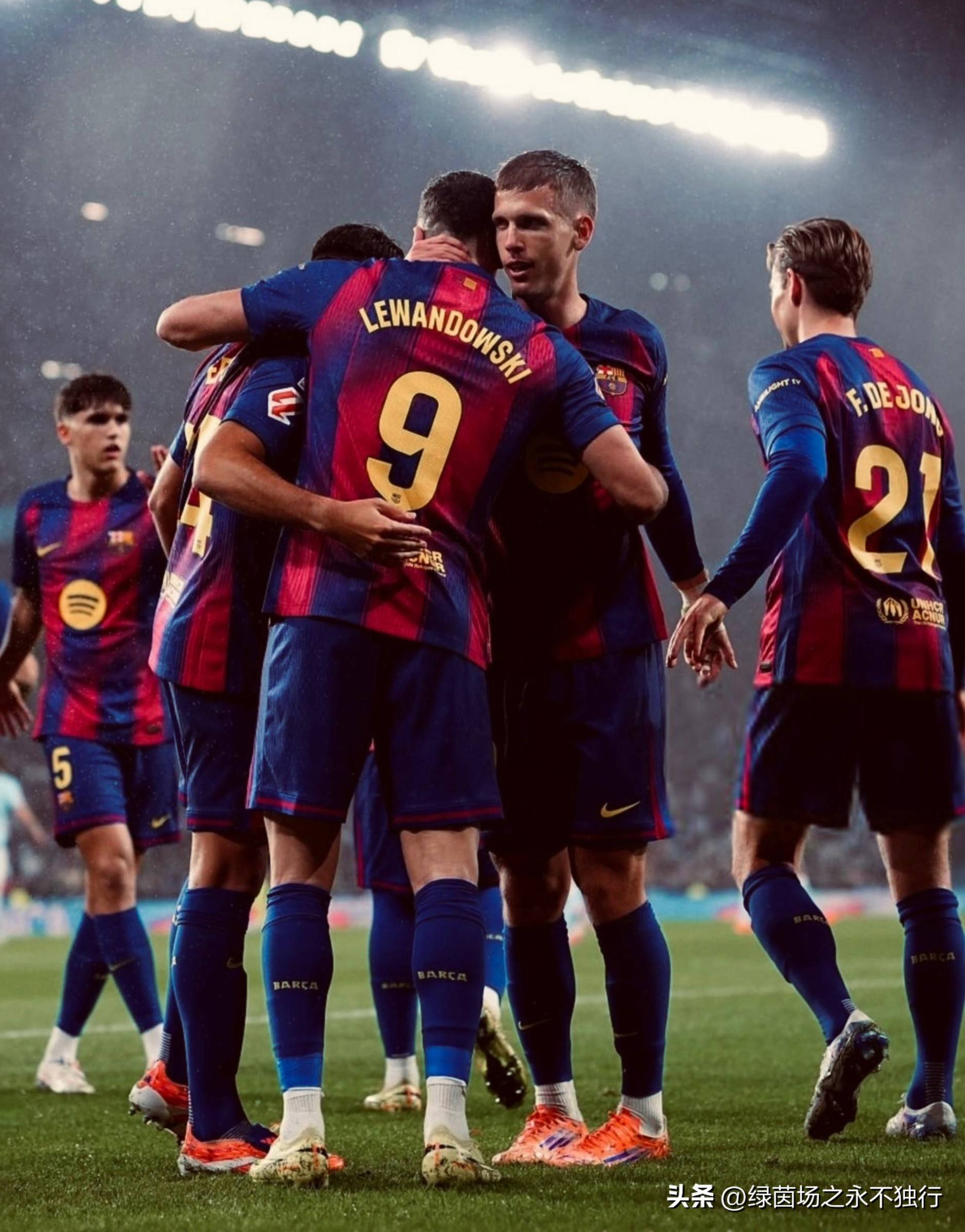 罗马队对巴萨中场新星有意；皇家贝蒂斯也在关注他的简单介绍