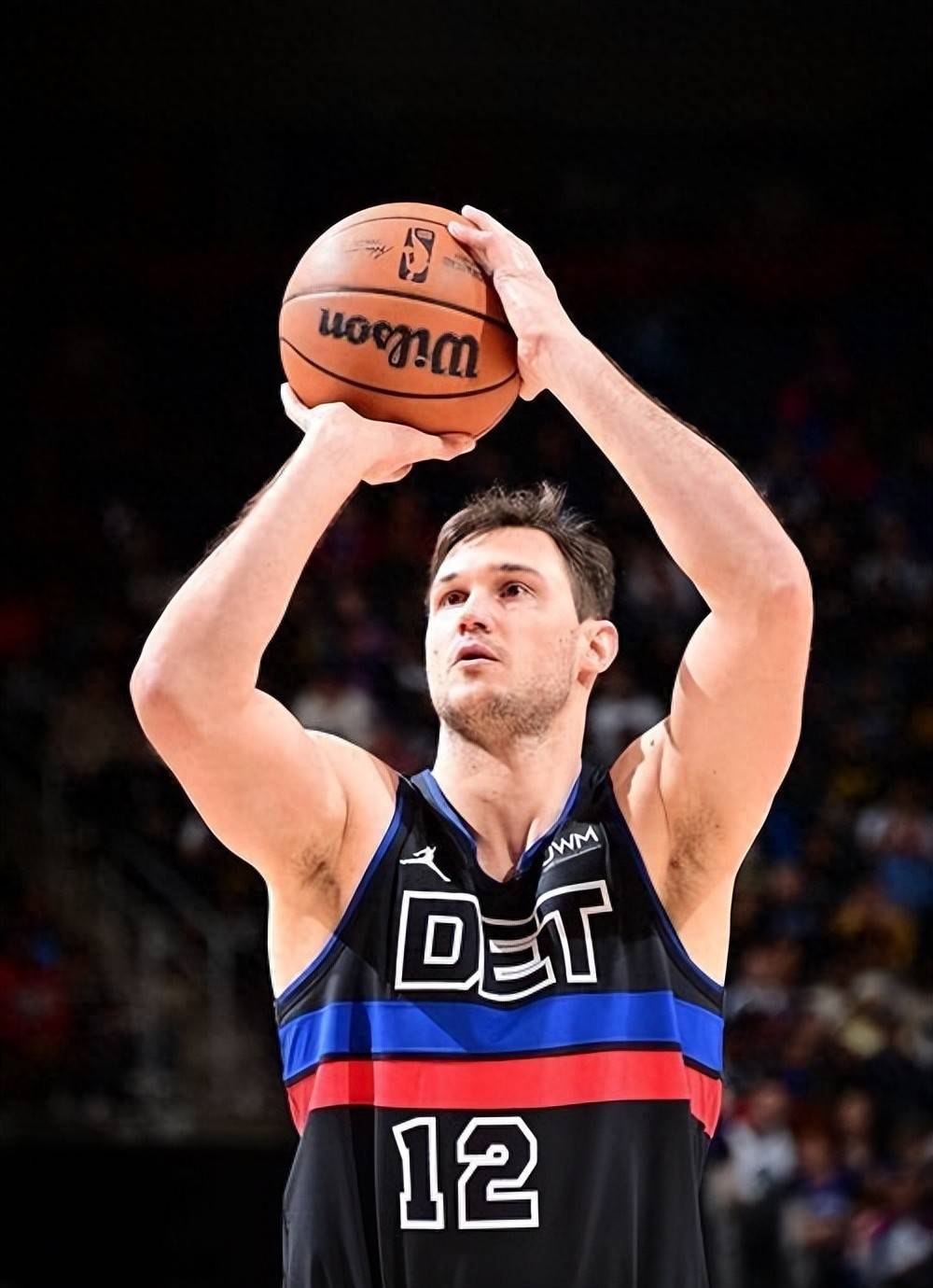 罗马冬窗引援风云：拉斯帕多里成热门目标的简单介绍