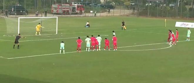 东亚杯-中国香港男足0-2韩国遭两连败末轮对阵国足的简单介绍