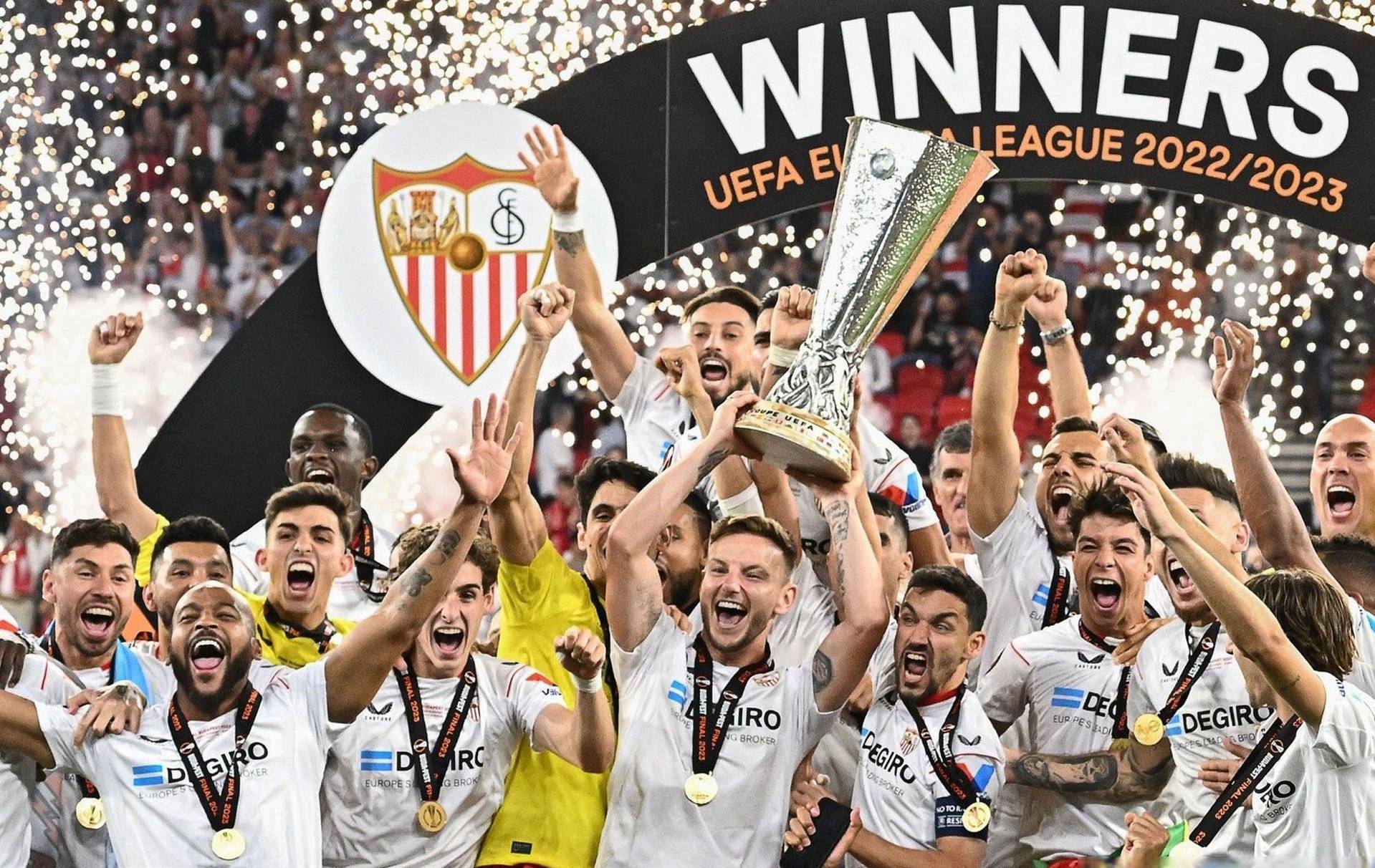 89%巴萨会员给球队打出优秀分，弗里克平的简单介绍