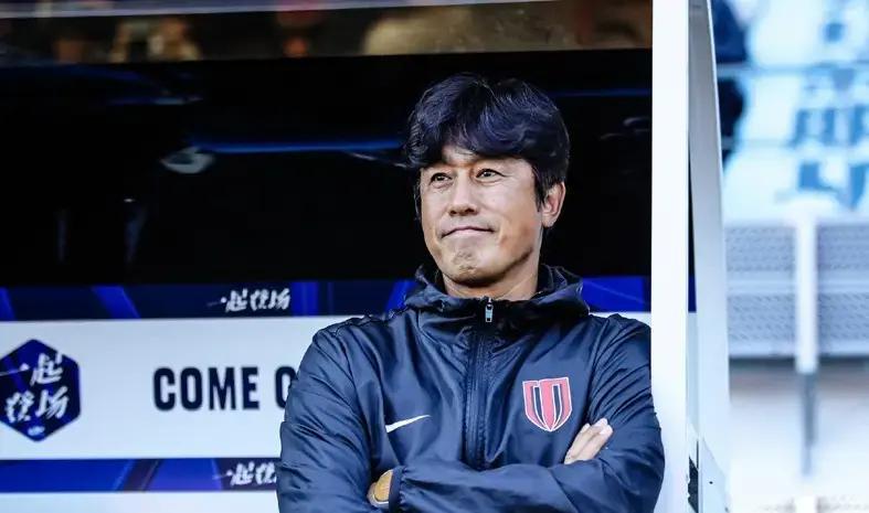 关于徐正源与成都蓉城此前已有矛盾，续约陷入僵局居然和泰山队有关的信息