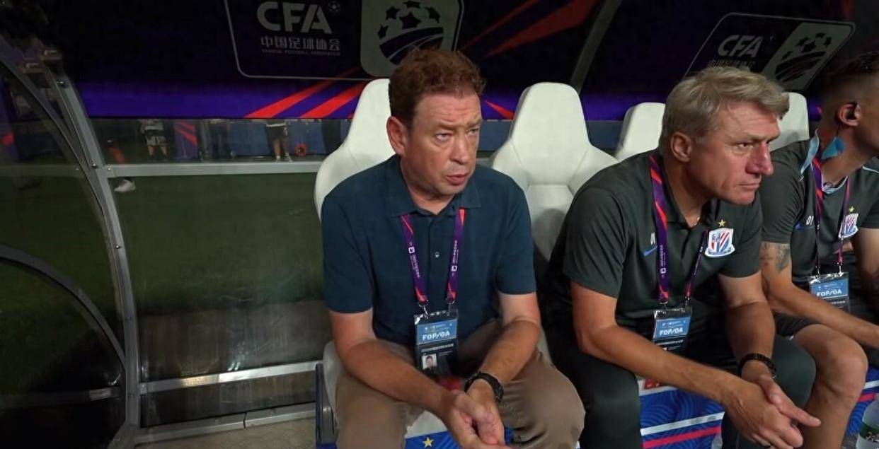 斯卢茨基冬训备战可能要缺人了！申花明年首战的简单介绍