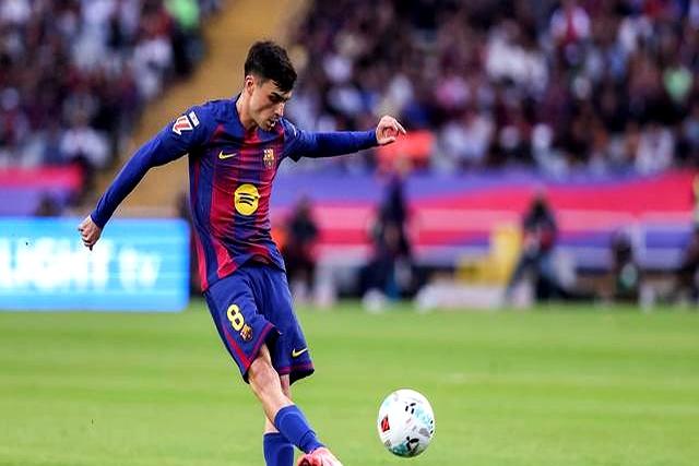 关于梅西仅看佩德里一次，就确定他未来是第一档超巨！的信息