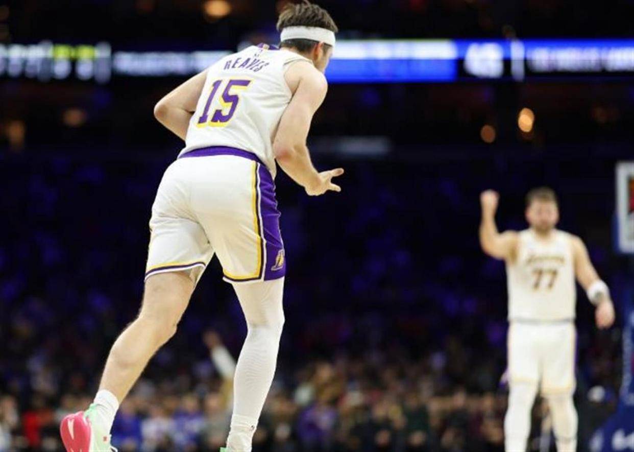 包含冈萨雷斯：小时候最喜欢詹姆斯，来NBA最想跟东契奇对位的词条