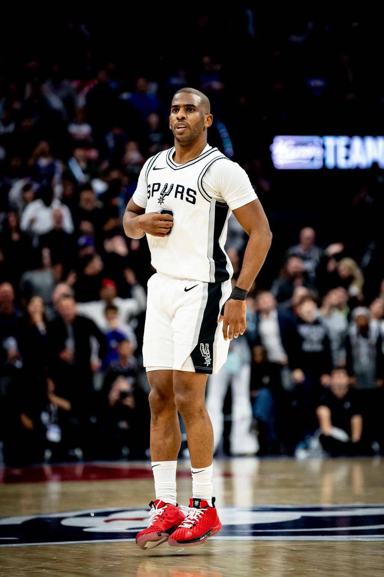 快船队克里斯·保罗在近期退役传闻中畅谈，自己的NBA未来的简单介绍