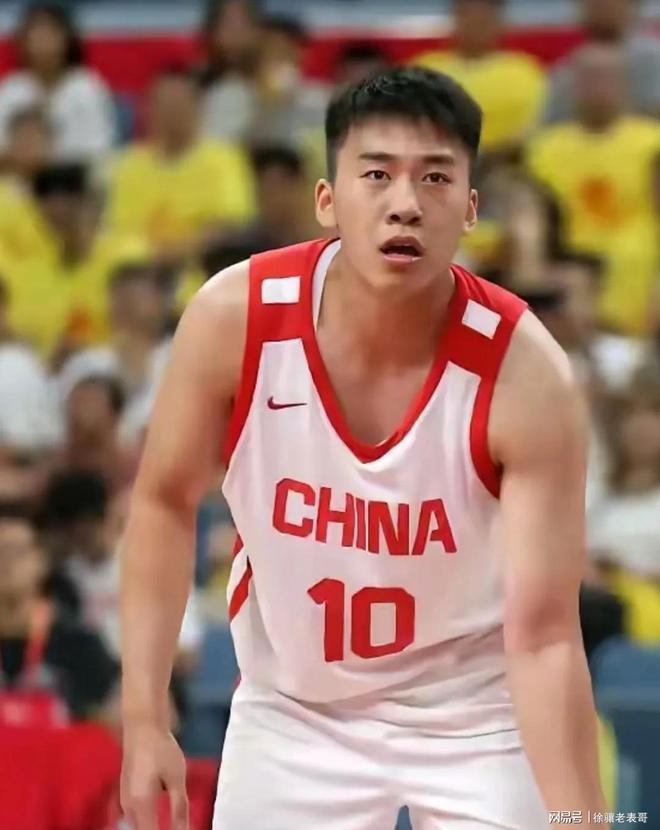 关于主教练谈王俊杰上场1分钟：我告诉他不要气馁，球队需要他的信息