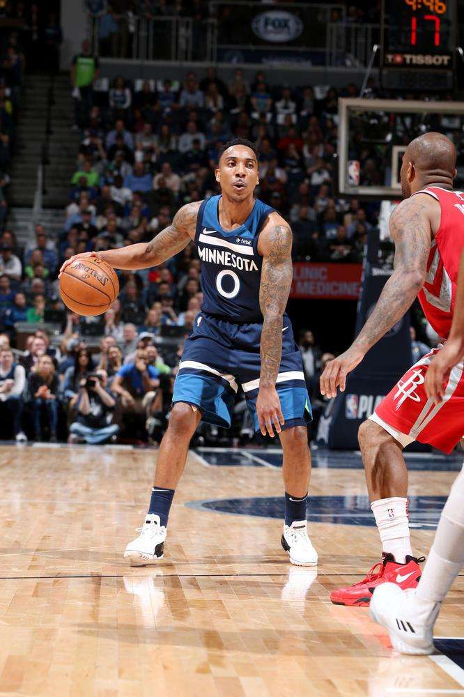 关于主教练谈王俊杰上场1分钟:我告诉他不要气馁,球队需要他的信息 关于主教练谈王俊杰上场1分钟:我告诉他不要气馁,球队需要他的信息