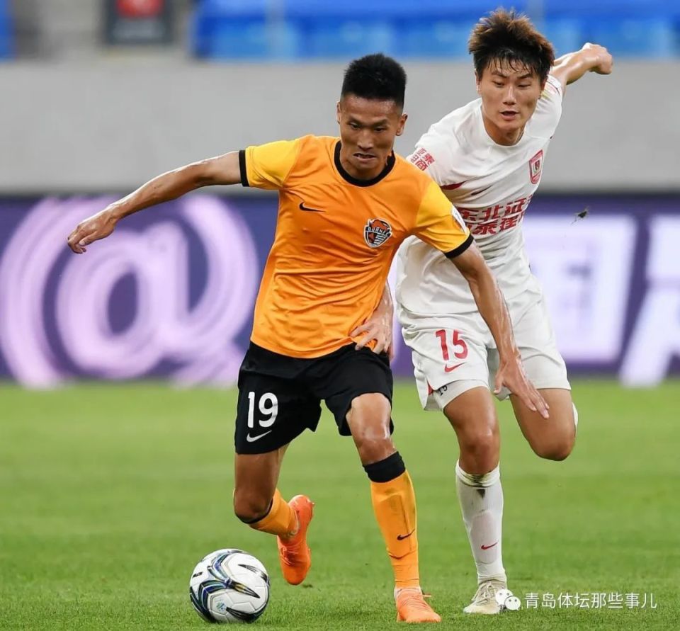 37岁前国脚华丽转身,世俱杯中国进球第一人郑龙，出任青岛海牛助教的简单介绍