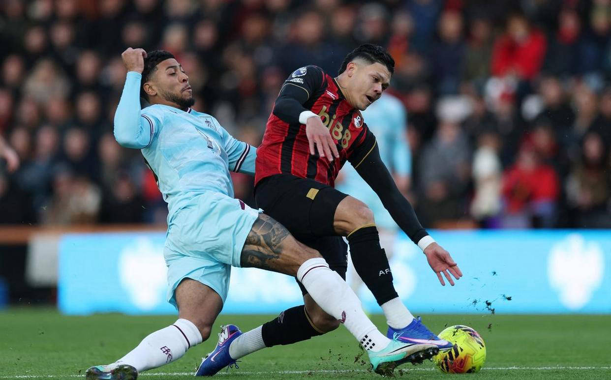 12月30日周二，切尔西vs伯恩茅斯---切尔西主场争胜稳欧冠，伯恩茅斯保级抢分盼爆冷的简单介绍