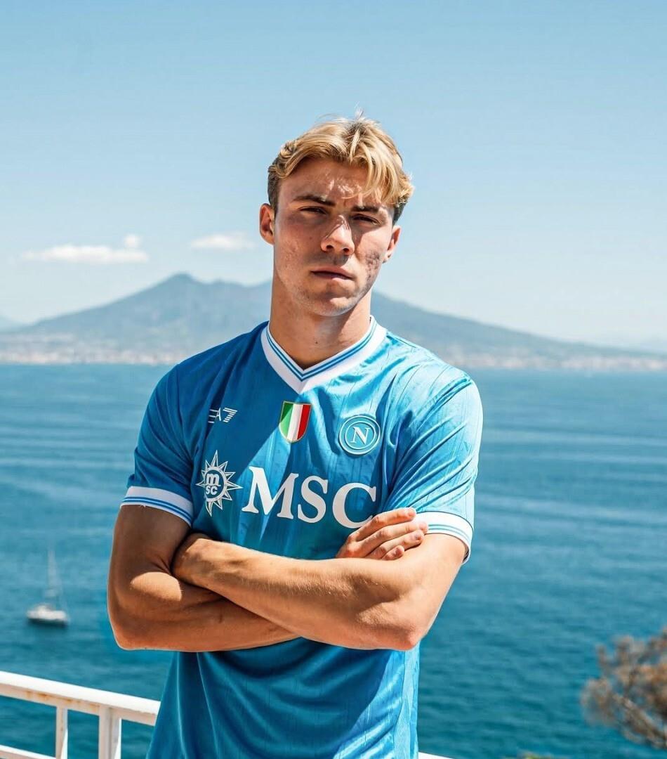 曼联夏窗引援获德里赫特盛赞：新赛季值得期待的简单介绍