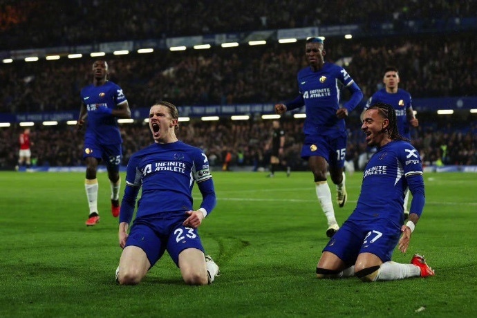 0-2到4-2！亚冠史诗逆转：曼奇尼率队补时连进3的简单介绍