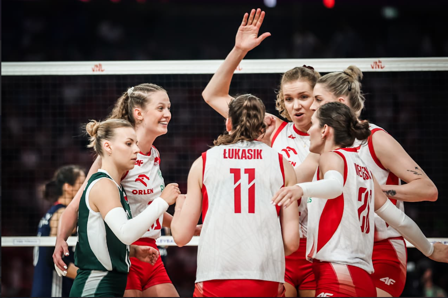 包含惊天大逆转！世联赛-中国女排3-2美国队的词条