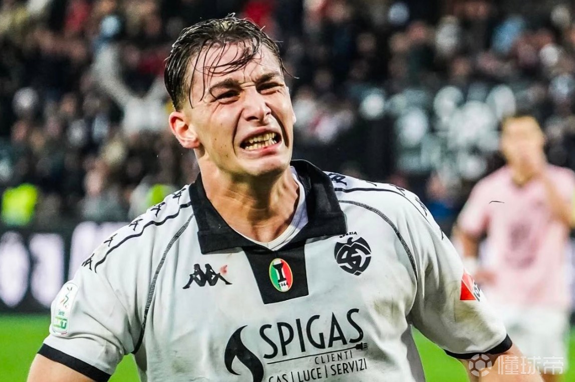 包含国米拒绝十几份给皮奥-埃斯波西托的报价，曼联也曾考察的词条