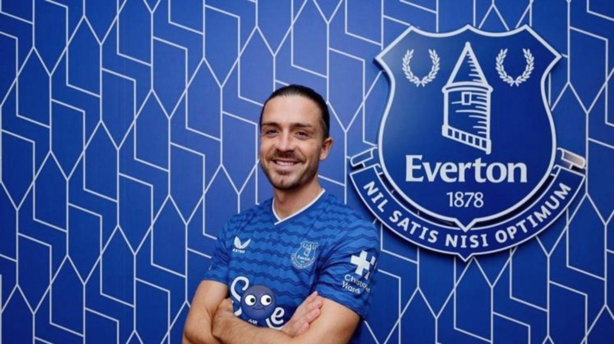 格拉利什同意提前返回曼城进行单独训练，等待转会离队的简单介绍