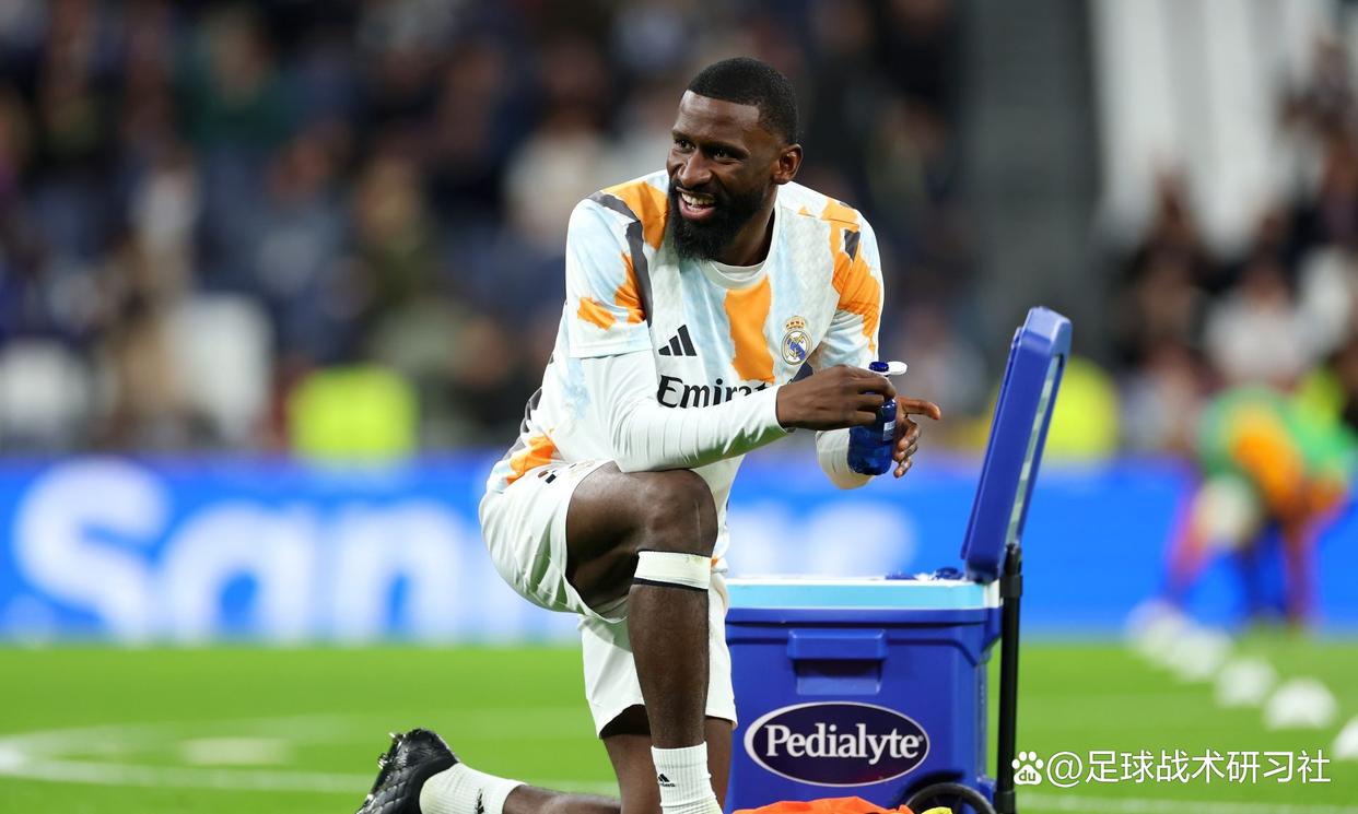 关于皇马防线大洗牌:阿拉巴与鲁迪格的未来何去何从?的信息 关于皇马防线大洗牌:阿拉巴与鲁迪格的未来何去何从?的信息