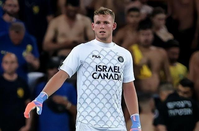 包含汉堡高层：佩雷茨是个全面的门将，很高兴他选择的词条