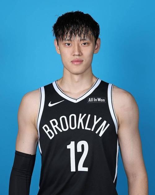 曾凡博：很幸运又一次站上CBA舞台展望下一战vs卫冕冠军广厦的简单介绍