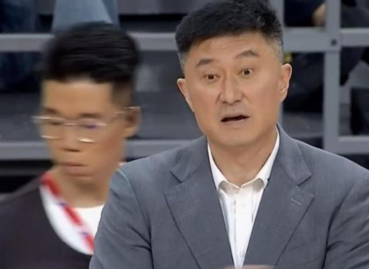 广东男篮31分惨败，看看球迷都是怎么说的