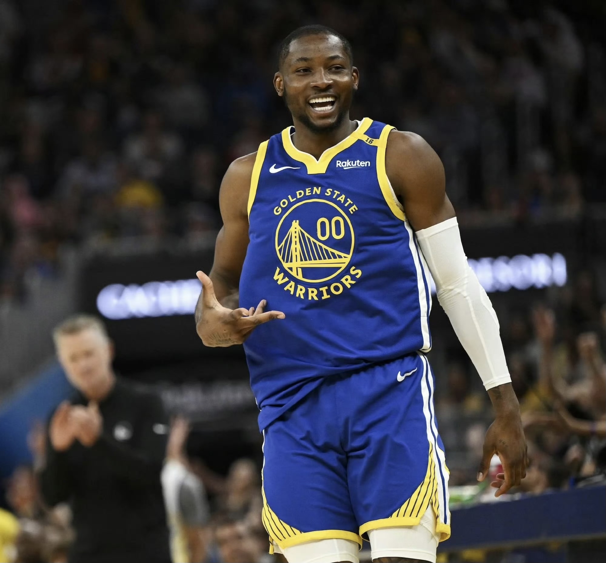 独行侠对勇士前锋库明加的交易兴趣相较于戴维斯传闻显得微不足道的简单介绍