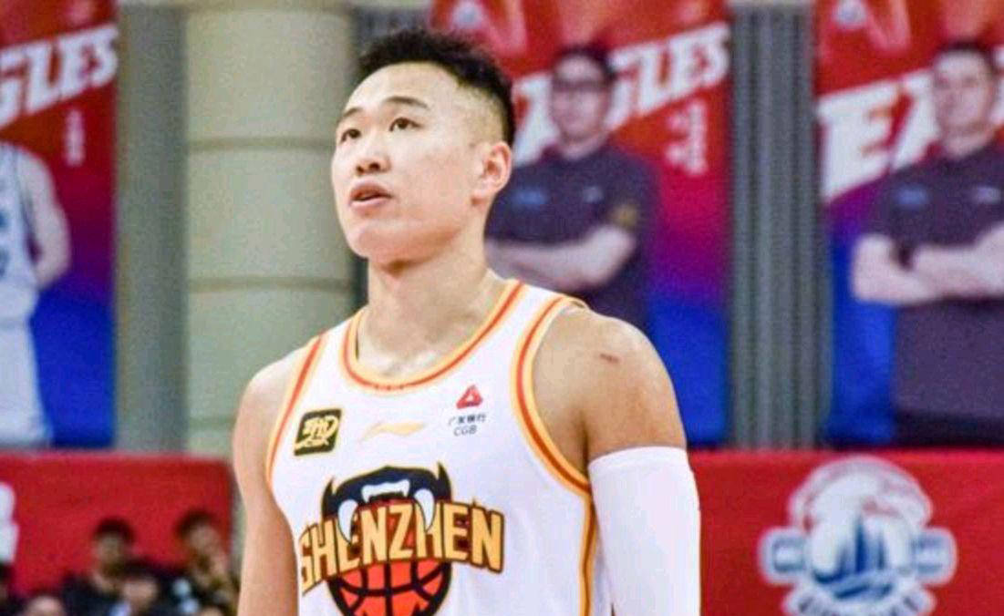 关于组图：CBA深圳击败四川贺希宁带球突破的信息